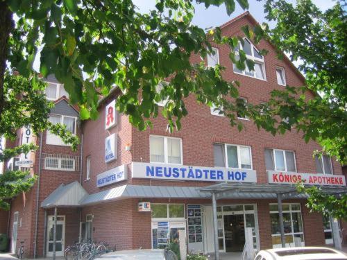 Neustaedter Hof Hotel Garni Neustadt am Rubenberge Exterior photo